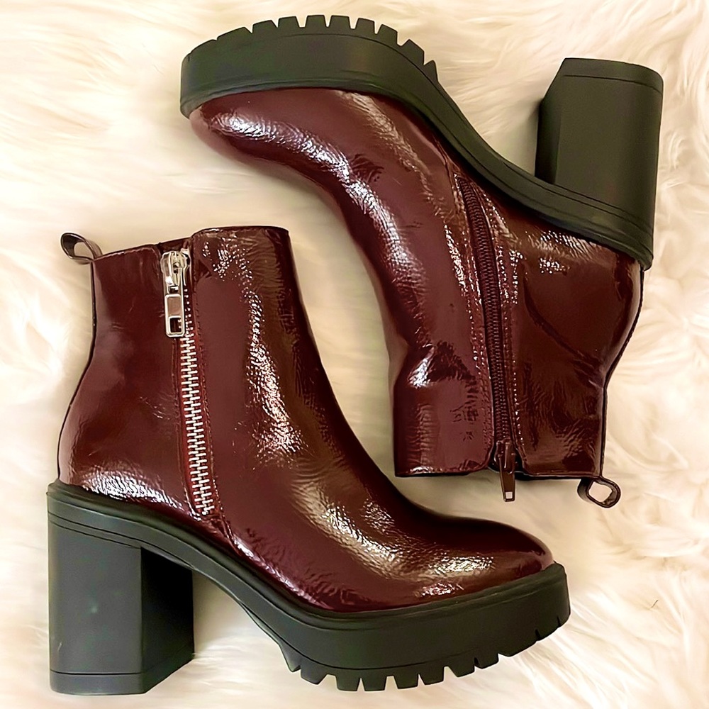 🚫SOLD🚫 Brand New Steve Madden “Turbo” Zip Platform Heeled Ankle Boot